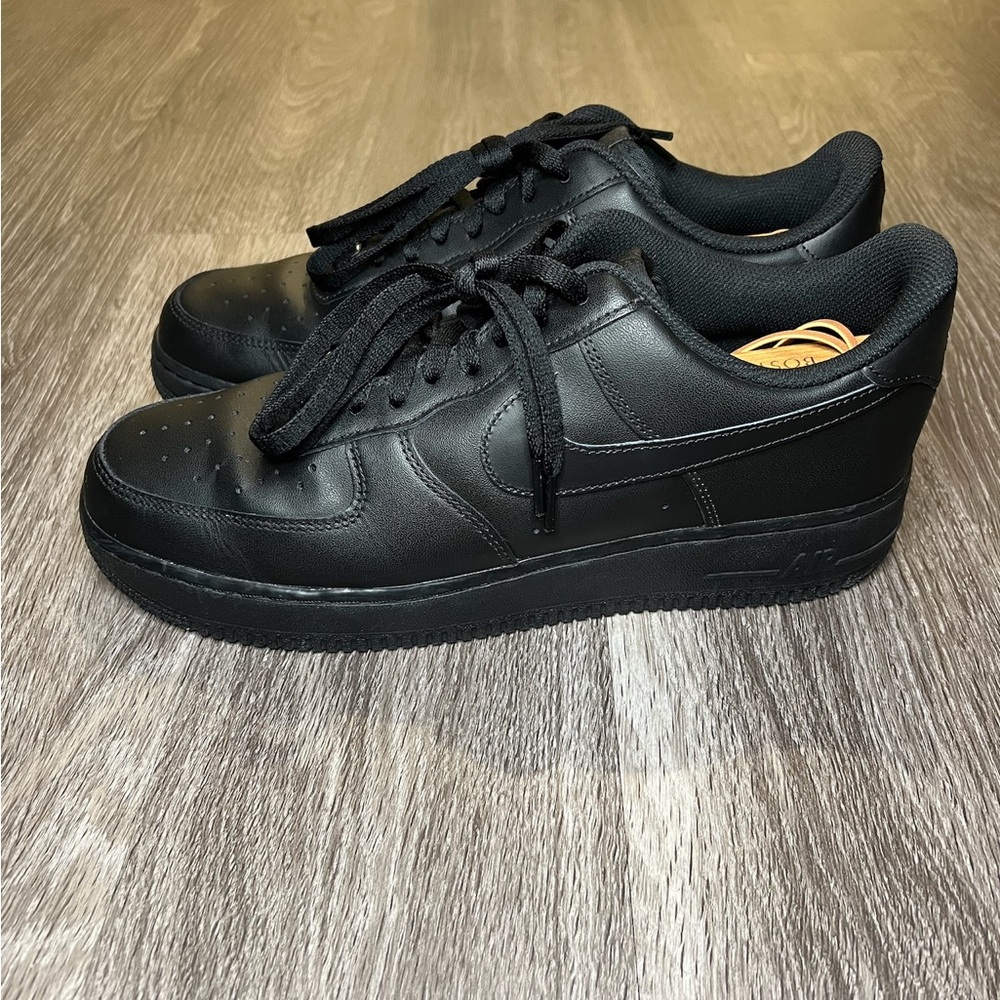 Nike Air Force 1 Low casual sneakers triple black - Picture 3 of 7